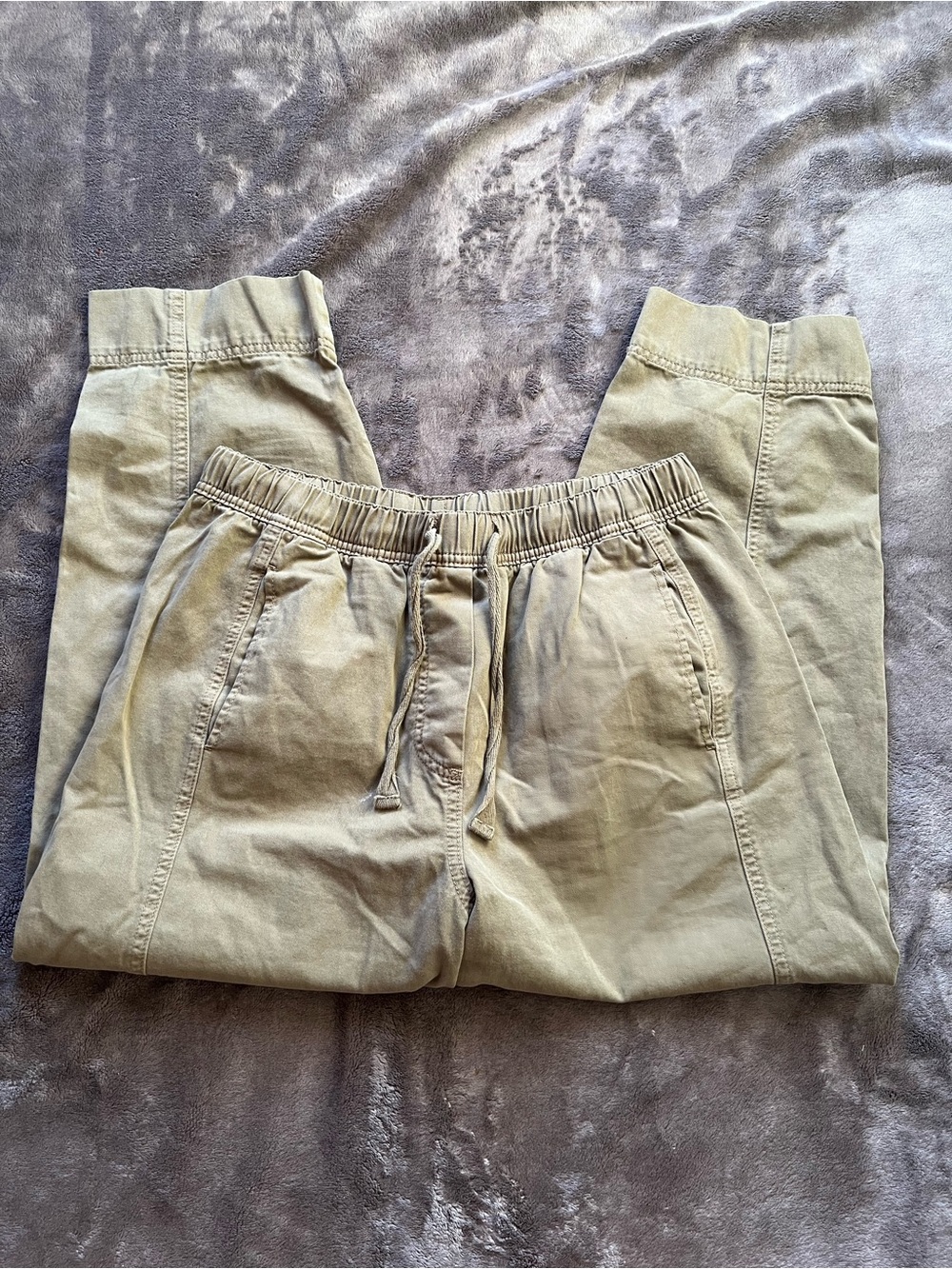 Zara Women's Drawstring Chinos in Olive